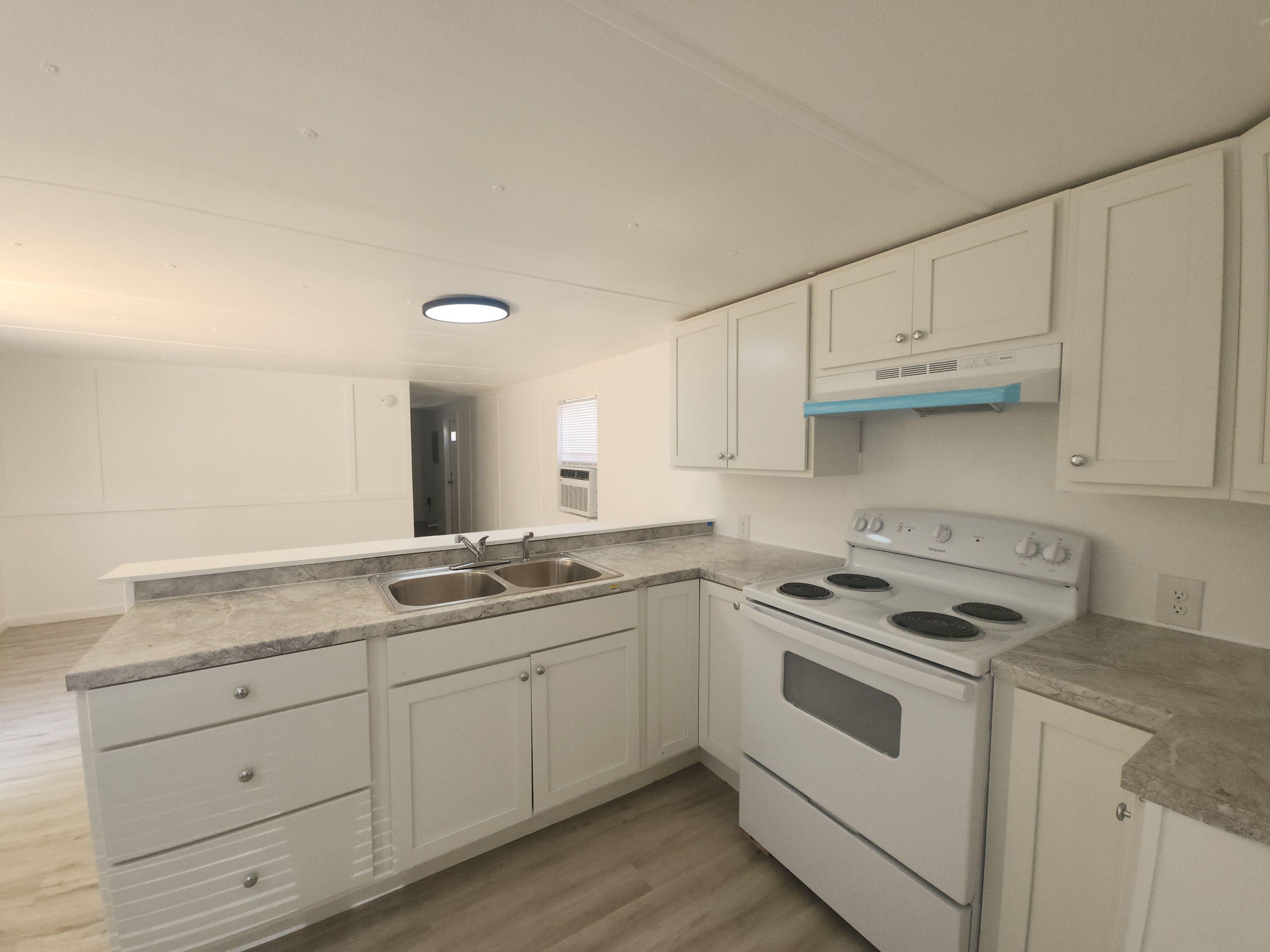 678 Denton Boulevard, 10